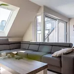 Beautiful And Ideally Located 3br