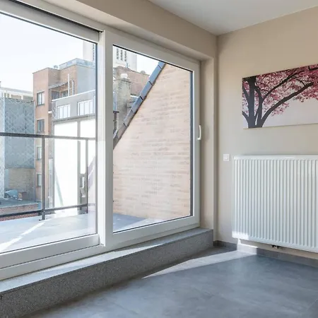 Beautiful And Ideally Located 3br